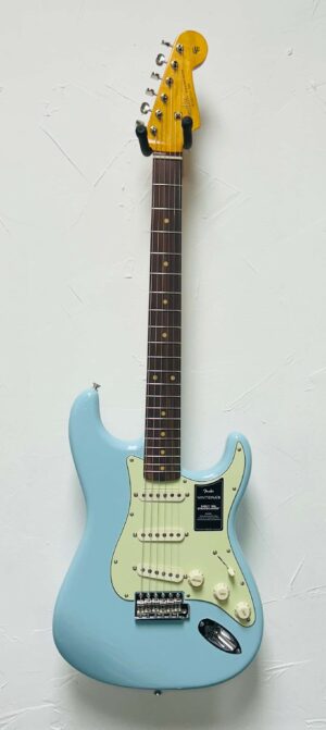 Fender Vintera III Early '60s Stratocaster Sonic Blue
