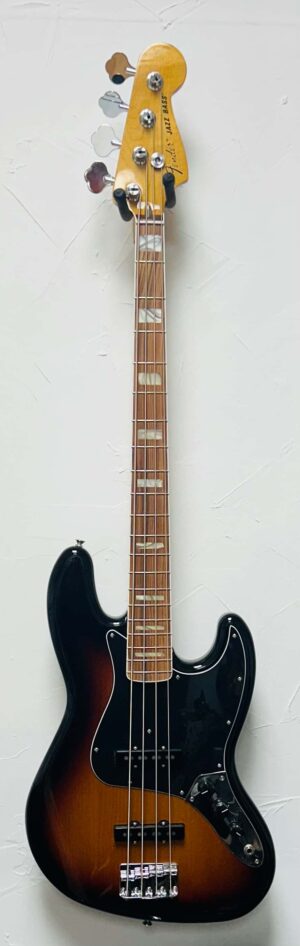 Fender Vintera 70's Jazz Bass w/Bag USED